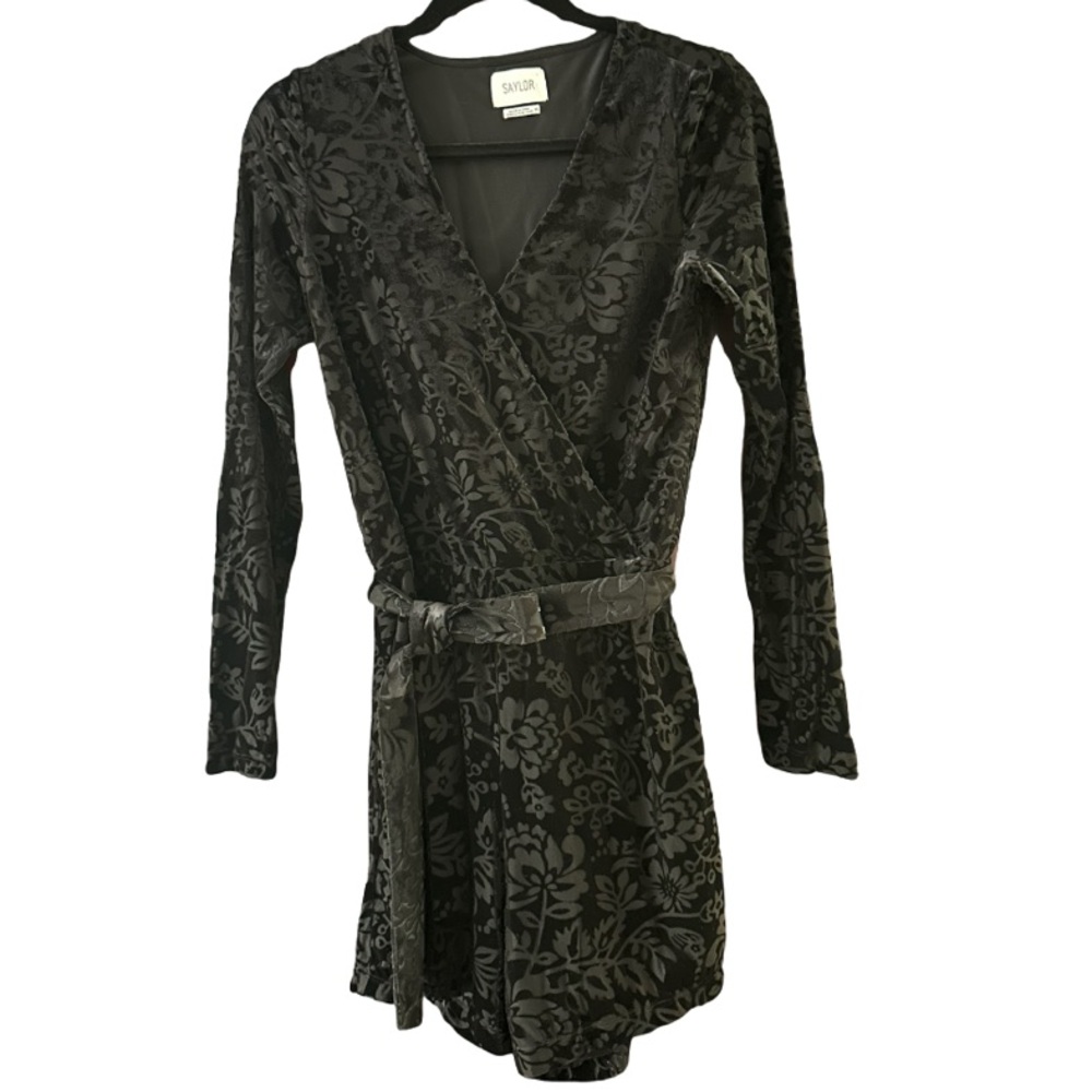velvet jumpsuit / romper (xs)